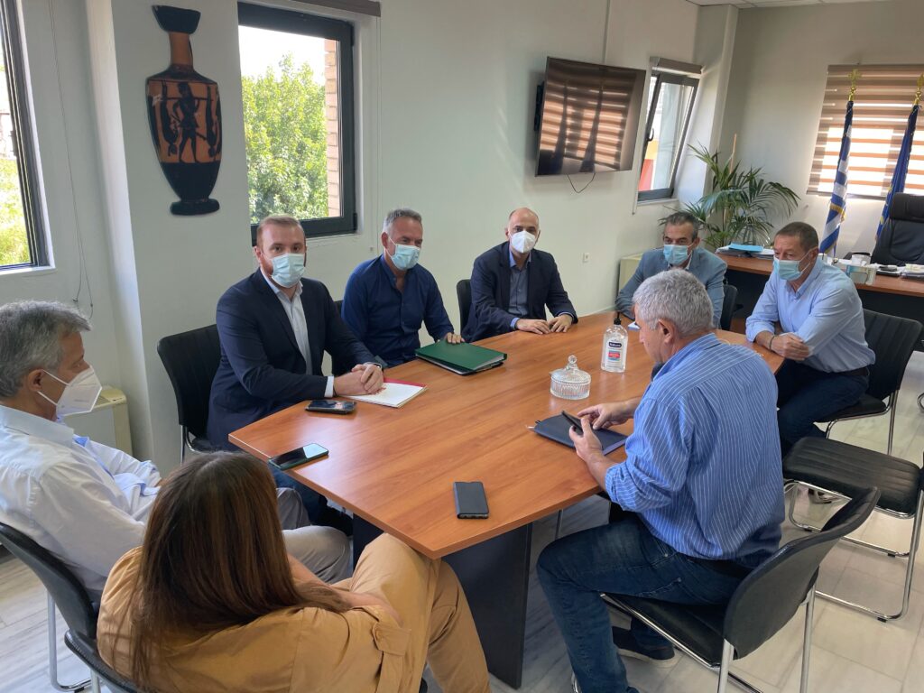 Σύσκεψη για τον προσεισμικό έλεγχο στα σχολεία του Δ. Θηβαίων