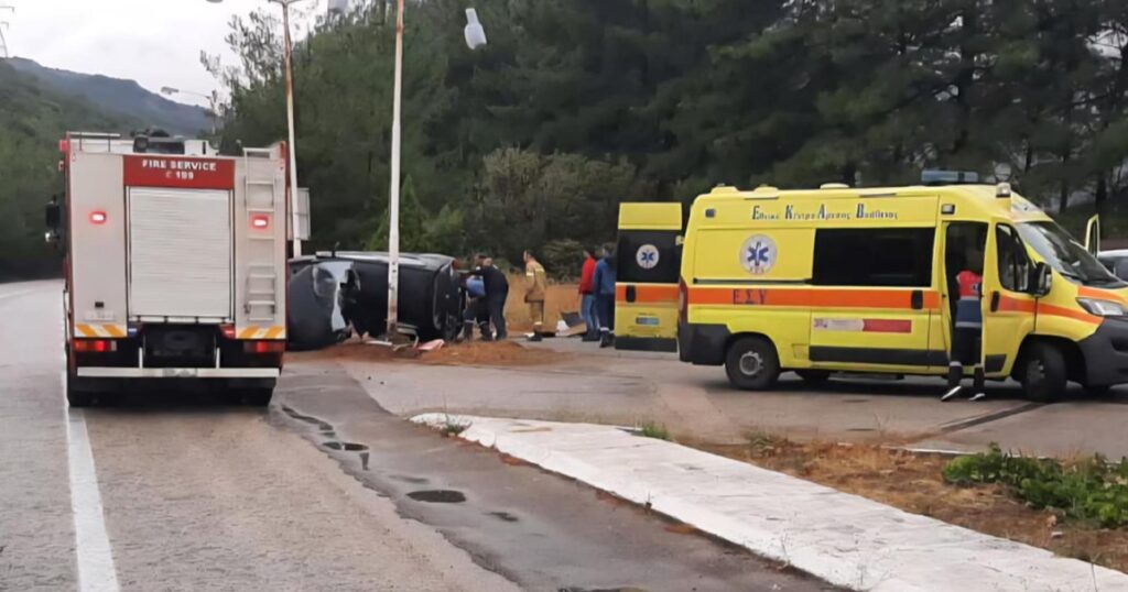 Τροχαίο στο δρόμο προς Αράχωβα με 36χρονο οδηγό τραυματία