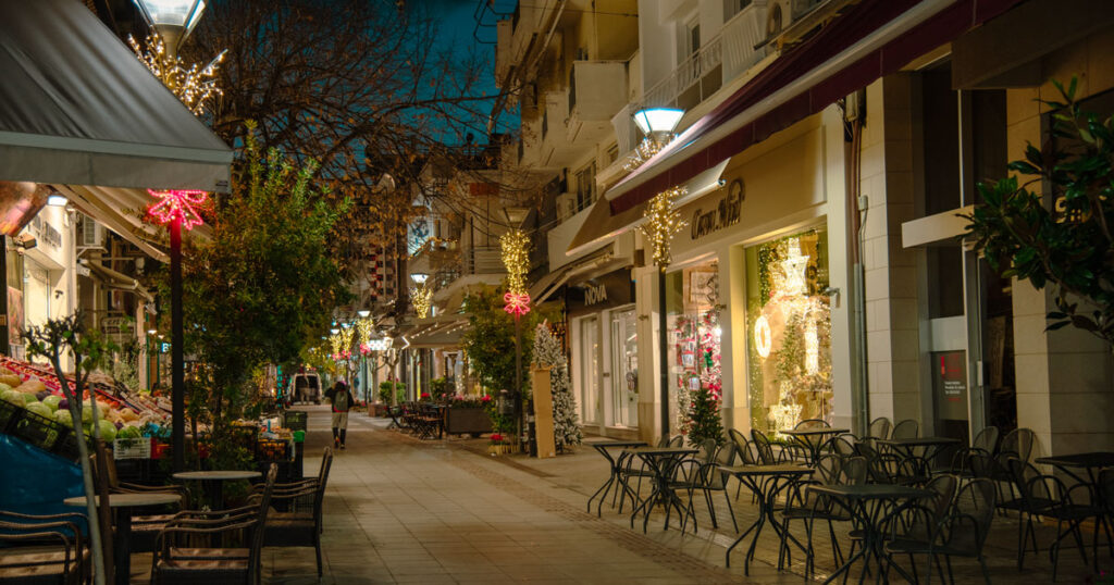 Από 14 Δεκεμβρίου το εορταστικό ωράριο των καταστημάτων στη Λιβαδειά